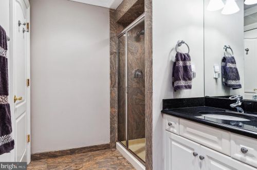 83 Pettit Pl, Princeton NJ 08540-7645 exterior