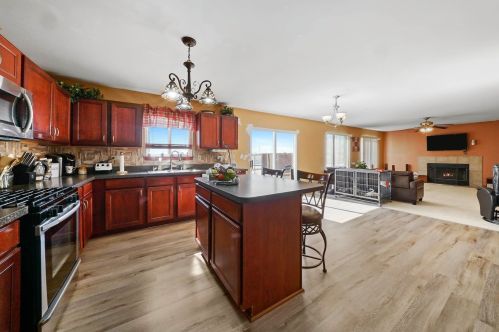 5908 Winterhaven Dr, Joliet IL 60431-7448 exterior