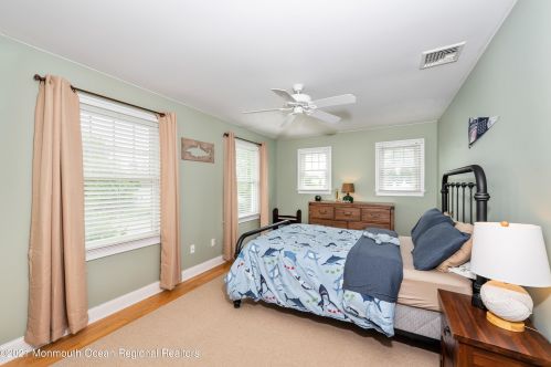 131 Monroe Ave, Red Bank NJ 07702 exterior