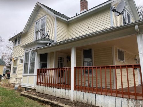 728 North Ave, Waukegan, IL 60085-3950