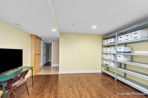 2114 Gettysburg Dr, Grand Rapids MI 49508-6560 exterior