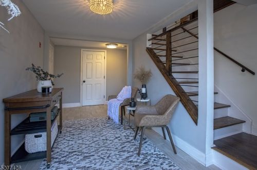 8 White Meadow Rd, Rockaway NJ  07866-1903 exterior