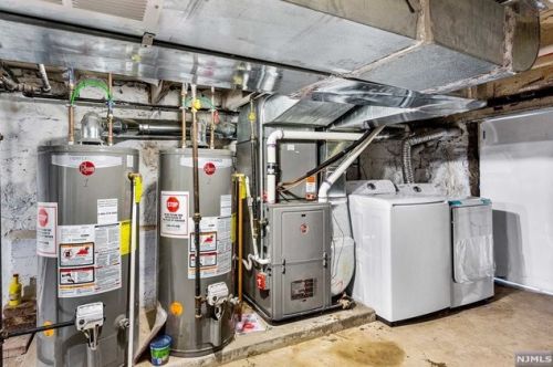 161 St, Union City NJ 07087-5439 exterior