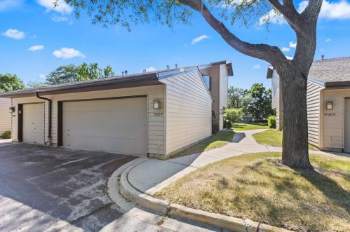 9207 70th St, Milwaukee WI  53223-1107 exterior