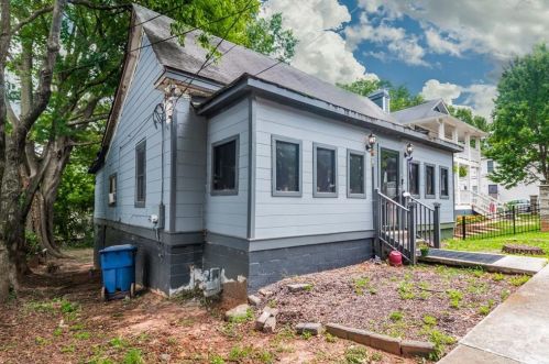 698 Garibaldi St, Atlanta GA  30310-2121 exterior