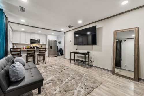 1246 Kenilworth Dr, Atlanta GA 30310-3940 exterior