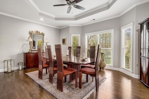 2884 Cravey Dr, Atlanta GA  30345-1420 exterior