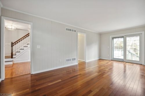 7 Deerwood Trl, Warren NJ  07059-5559 exterior