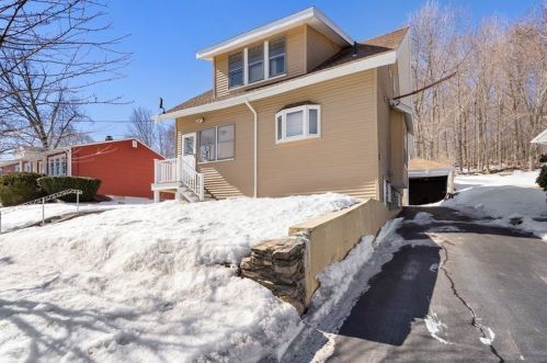 53 Chatanika Ave, Worcester MA 01602-1110 exterior