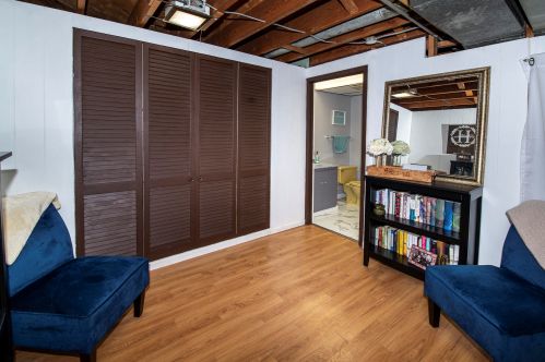 3842 84, Milwaukee WI 53228-1706 exterior