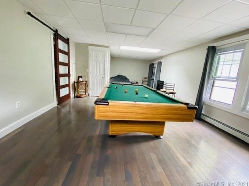 79 Broad St, Killingly, CT 06239-3605