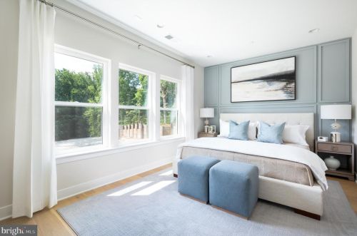 10338 Grosvenor Pl, Rockville MD 20852 exterior