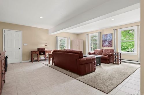 80 Christine Ter, Milford CT 06461-2212 exterior