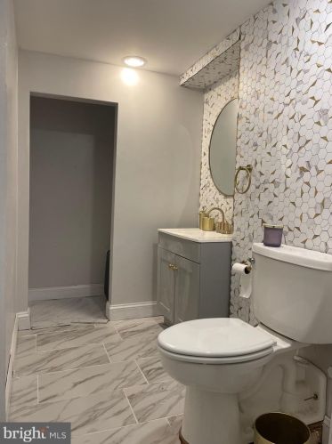 5628 Loretto Ave, Philadelphia PA 19149-3211 exterior