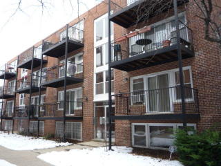 2620 Catalpa Ave, Chicago IL  60625-3128 exterior