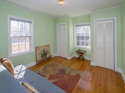 1396 Hartford Ave, Saint Paul MN 55116-1649 exterior