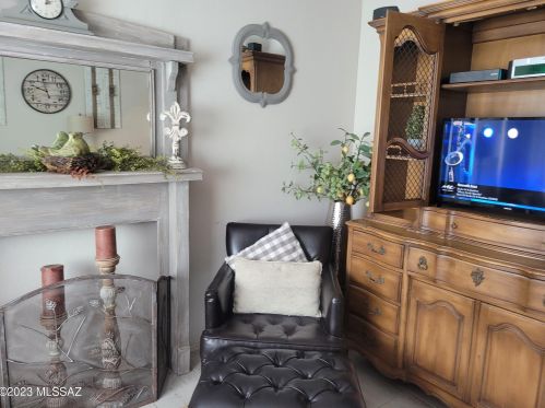 2114 Catalina Ave, Tucson AZ 85712-3225 exterior