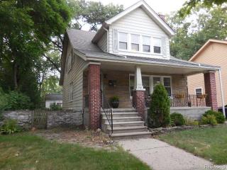364 Cambourne St, Detroit MI  48220-1312 exterior