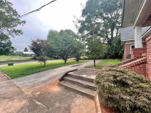 2386 Alston Dr, Atlanta, GA 30317-3127