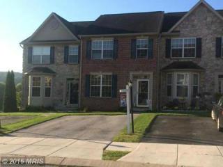 79 Sara Ln, Hanover, PA 17331-8672