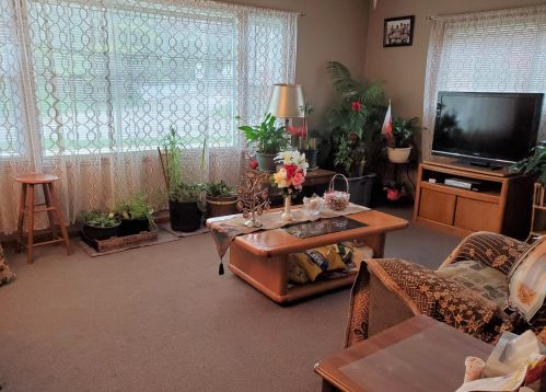 3416 32nd St, Milwaukee, WI 53215-4204