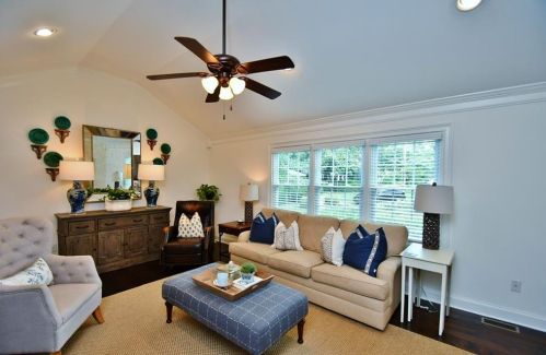 741 Crestview Ter, Gainesville GA 30501-3111 exterior