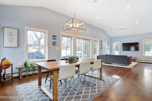 30 Cardinal Rd, Middletown NJ 07748-3262 exterior