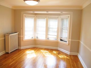 2638 Fenwick Rd, Cleveland OH  44118-4429 exterior