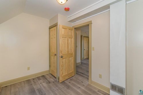 313 59 Ave, Duluth MN 55804-2559 exterior