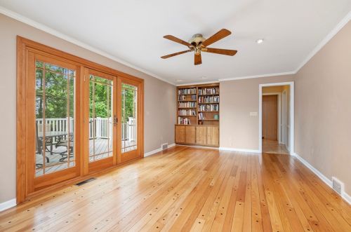 181 Penhurst Dr, Pittsburgh PA 15235-5318 exterior