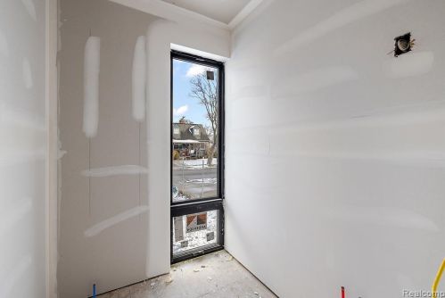 1852 Holland St, Bham MI 48009-6856 exterior