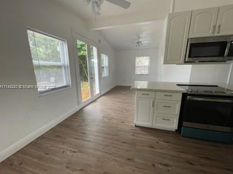 208 Southern Ave, Fort Pierce FL  34950-5433 exterior