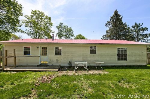 179 Exchange St, Grant, MI 49327-9112