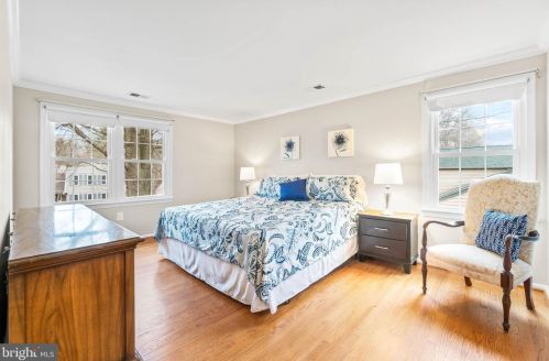 1901 Fallsmead Way, Rockville MD 20854-2640 exterior