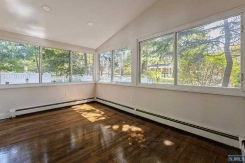 423 Forest Ave, Teaneck NJ  07666-2773 exterior