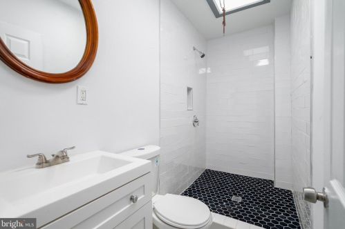 1343 Corlies St, Philadelphia PA  19146-3507 exterior