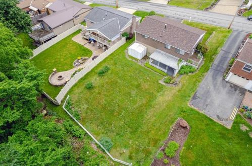 407 Mower Dr, Pittsburgh PA 15239-1750 exterior