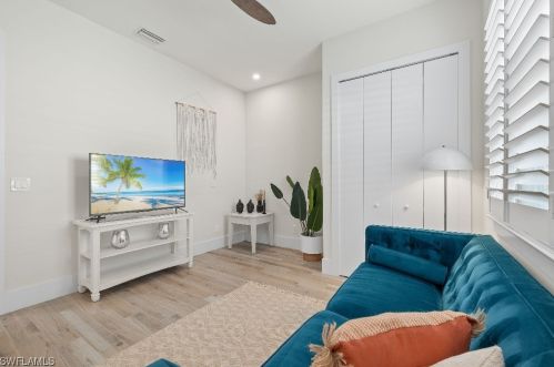 767 110th Ave, Naples FL 34108-1816 exterior