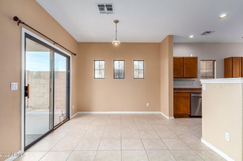 7020 30 St, Phoenix AZ 85042-6010 exterior