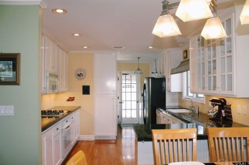 18013 Canehill Ave, Bellflower CA 90706-7145 exterior