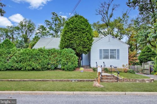 10 Clearview Ave, Trenton, NJ 08619-1217