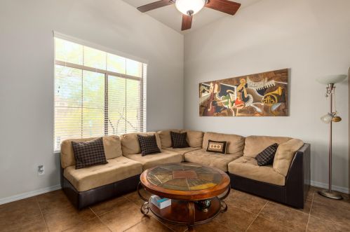 29421 21st Dr, Phoenix, AZ 85085-2735