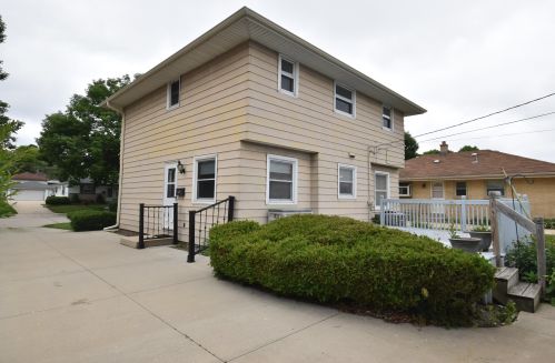 2632 93, Milwaukee WI 53227-1525 exterior