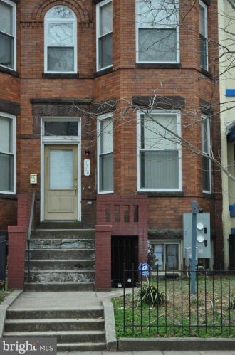 1418 Euclid St, Washington DC  20009-4507 exterior