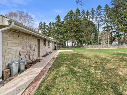 3406 95, Milwaukee WI 53222-3555 exterior