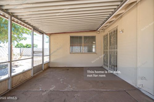 2233 47 Dr, Phoenix AZ 85031-1407 exterior