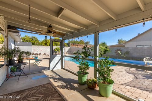 4961 Ferret Dr, Tucson AZ 85742-9543 exterior