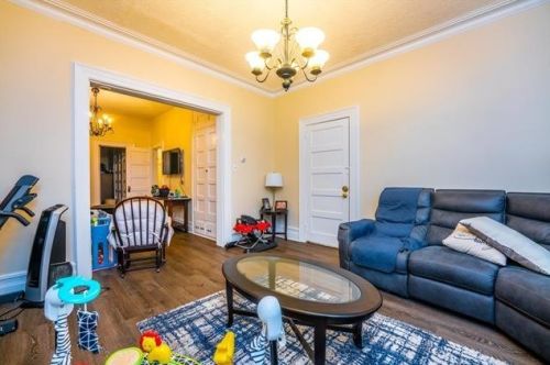 721 St, Union City NJ 07087-2207 exterior