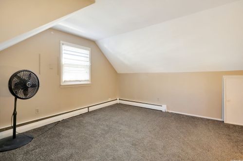 37 Bainbridge Ave, Huntington Station NY 11747-2602 exterior