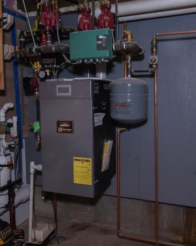 183 Main St, Plaistow NH 03865-3034 exterior